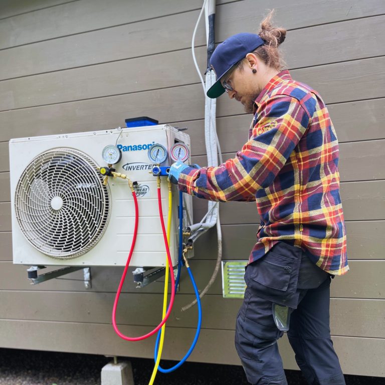 Ilmalämpöpumpun huolto – puhdistus ja tarkastus